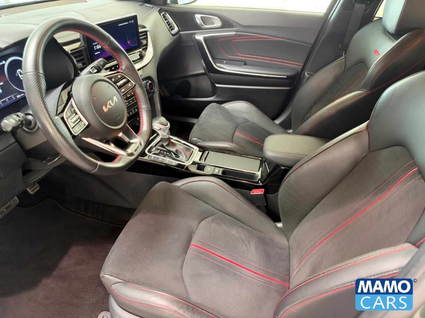Kia Ceed GT 1.6 T-GDI ACC/BLIS/JBL/4xSHZ/LHZ/CAM/MEM