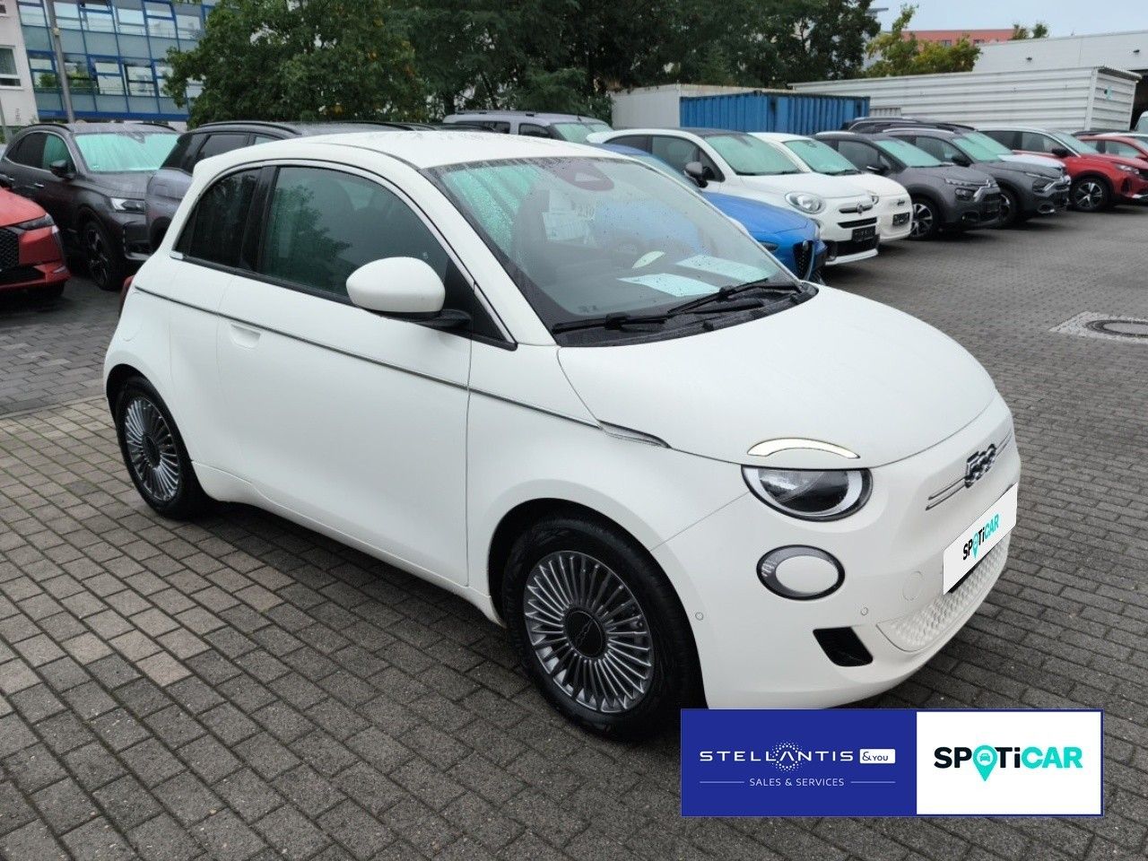 Fiat 500e 3+1 Basis 42 kWh Elektro imagem 3