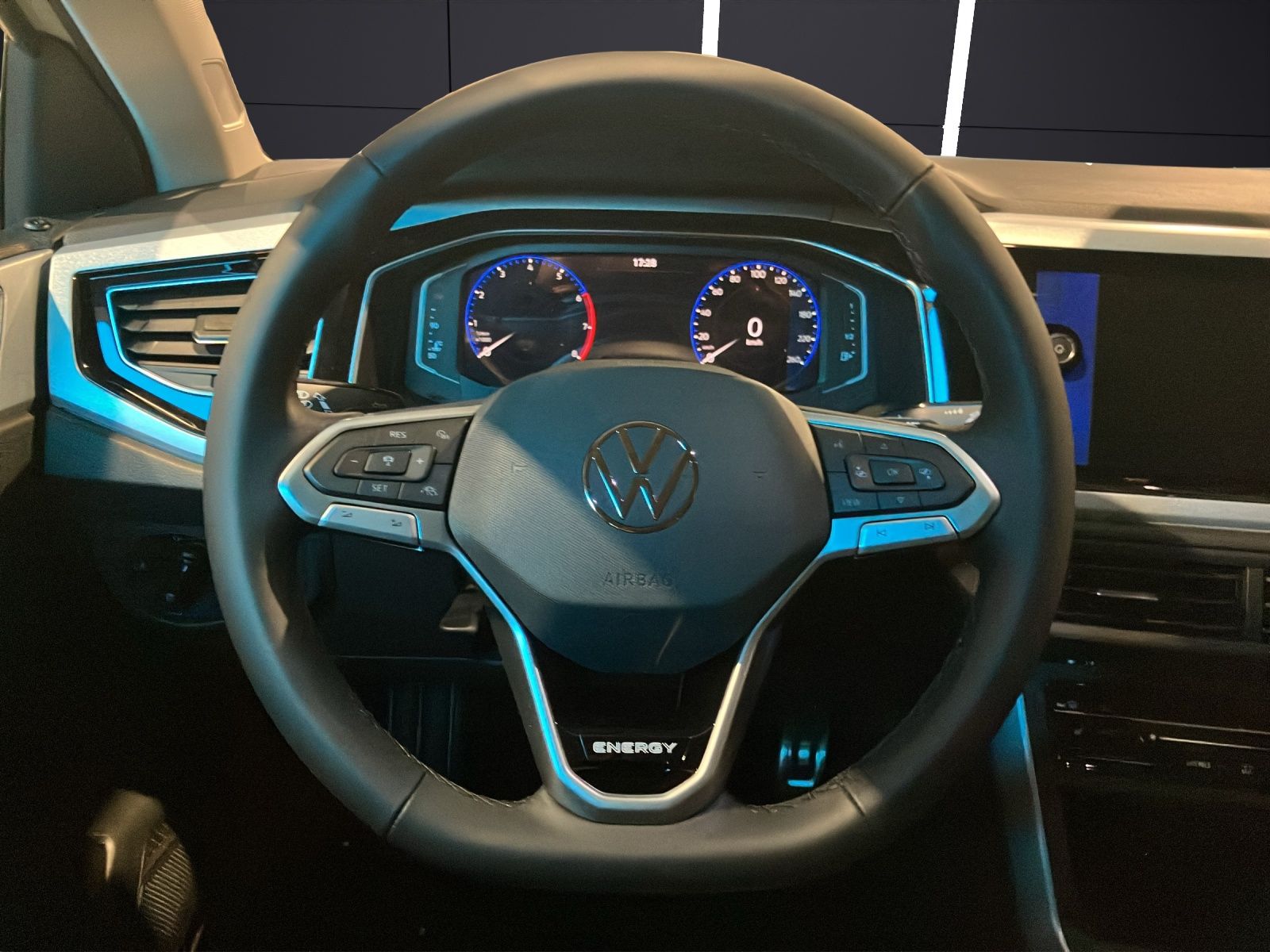 Fahrzeugabbildung Volkswagen Taigo Energy TSI DSG LED ACC SH RearView AppConn