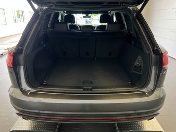 Volkswagen Touareg - 7