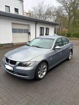 BMW 3er E90 VFL |CHECKHEFTGEPFLEGT - BMW aus 2005: 3er