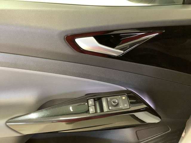 ID.4 Pro Perfomance 150 kW 82 kWh AZV, Sound, H