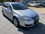 Volkswagen Golf V 1.6 Comfortline - VW Golf Gebrauchtwagen in Dresden
