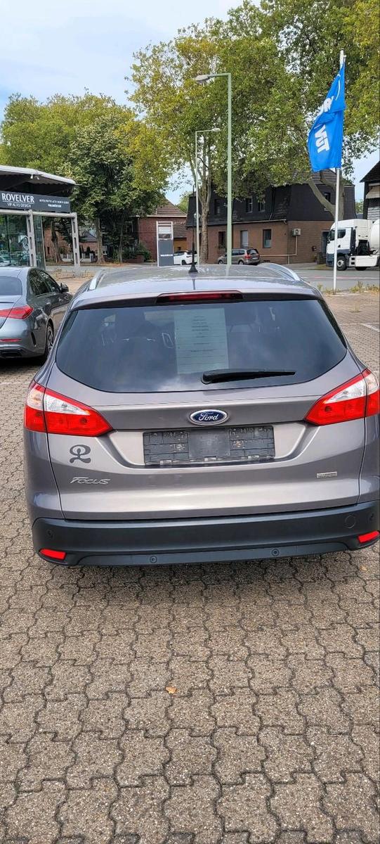 Ford Focus 2012 — photo 14