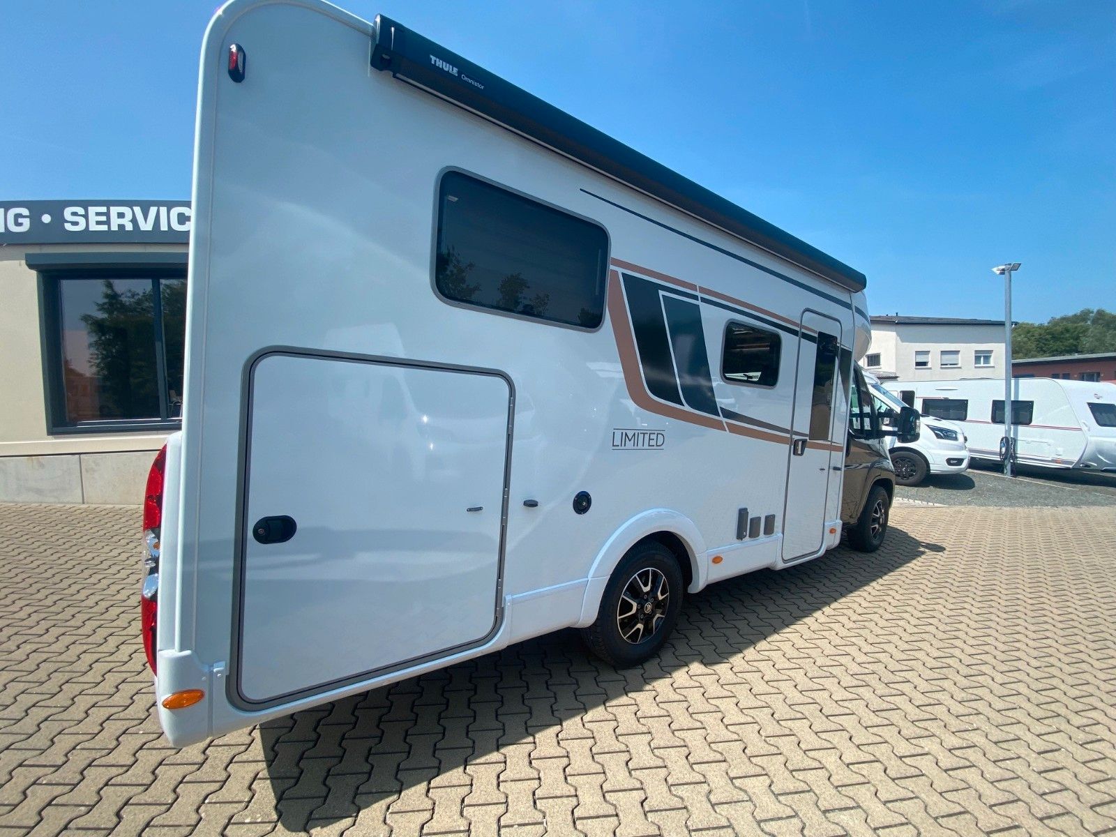 Fahrzeugabbildung Bürstner Limited T 690 G *Hubbett*Safety*Markise*Winterp.