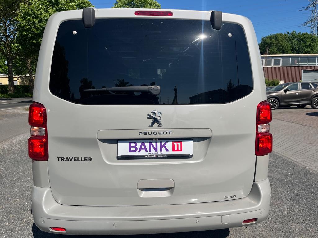 Peugeot Traveller