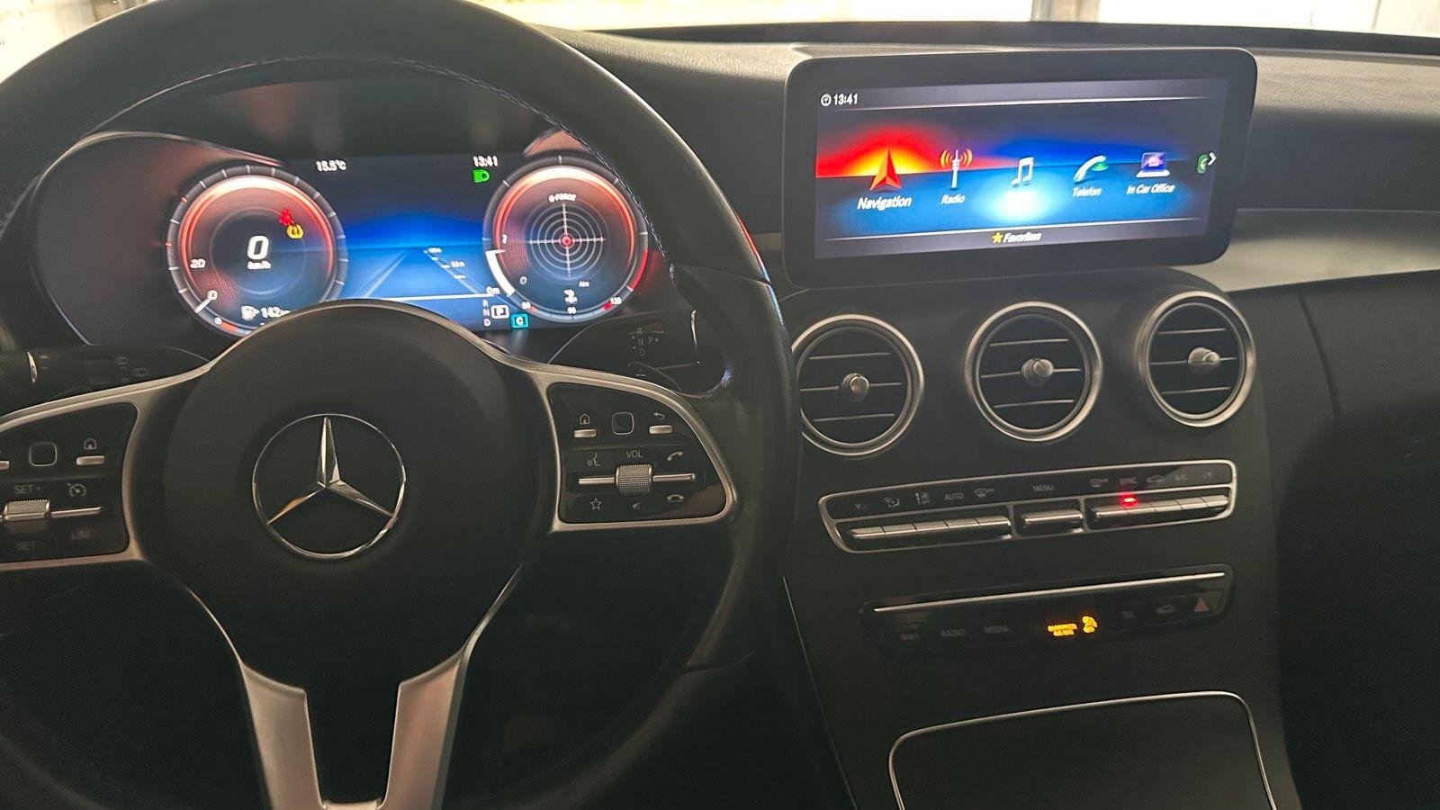Mercedes-Benz C 220