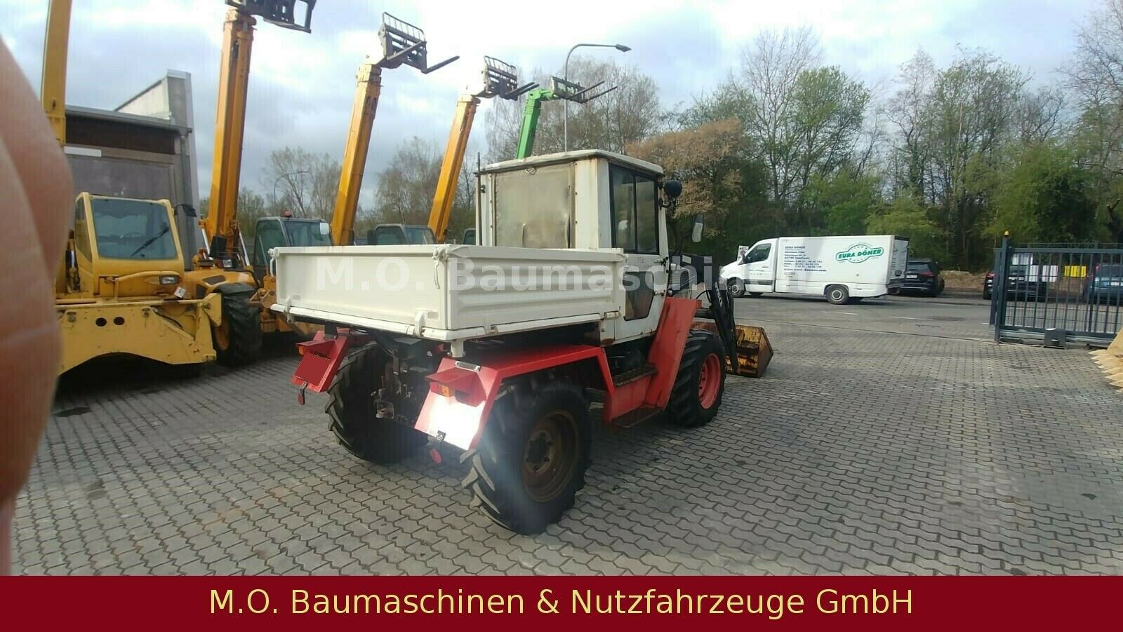 Fahrzeugabbildung Mercedes-Benz MB Trac 700 / Frontlader