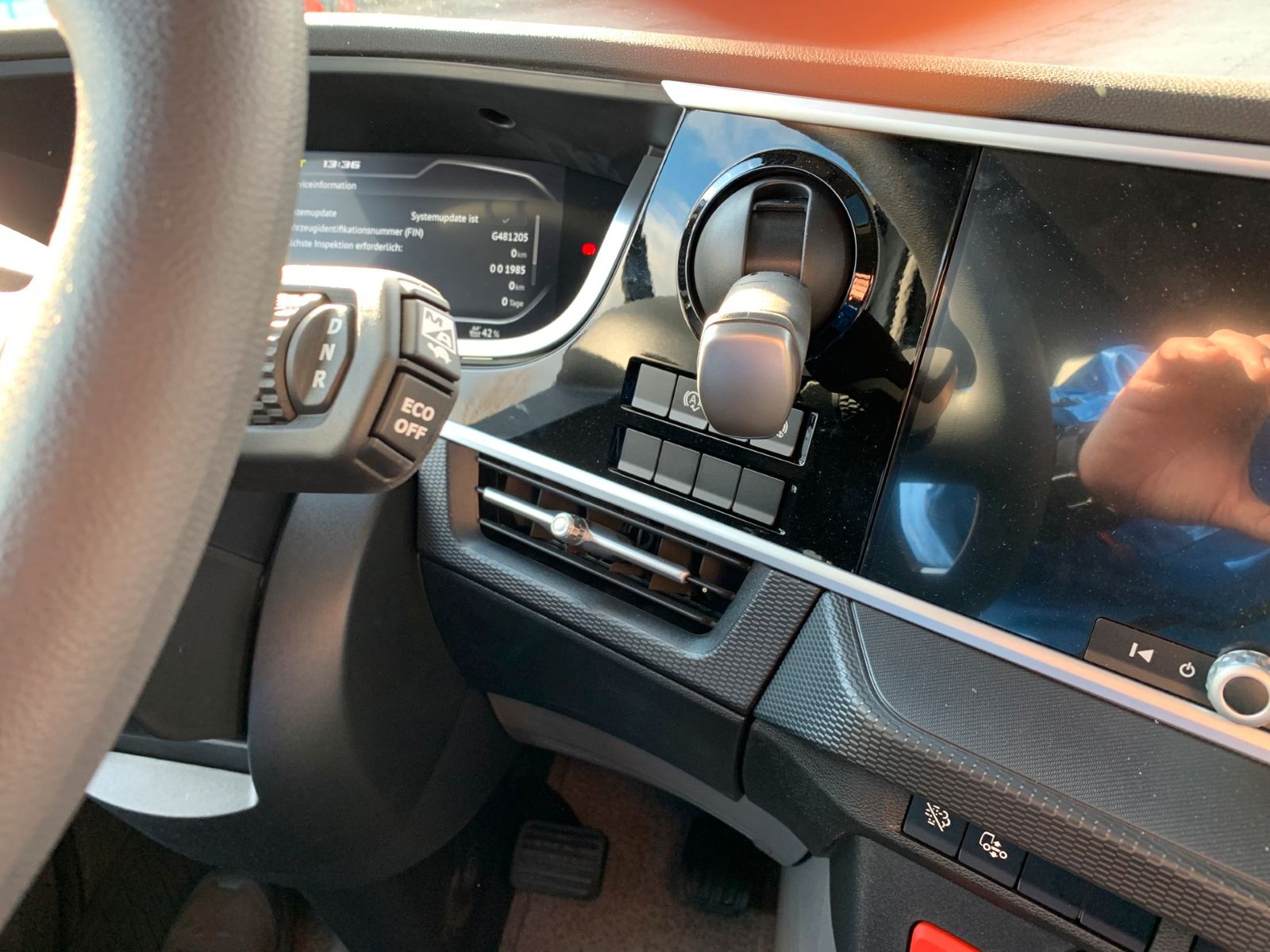 Fahrzeugabbildung DAF FA XD 370 zikun Swing-Board-Aufbau