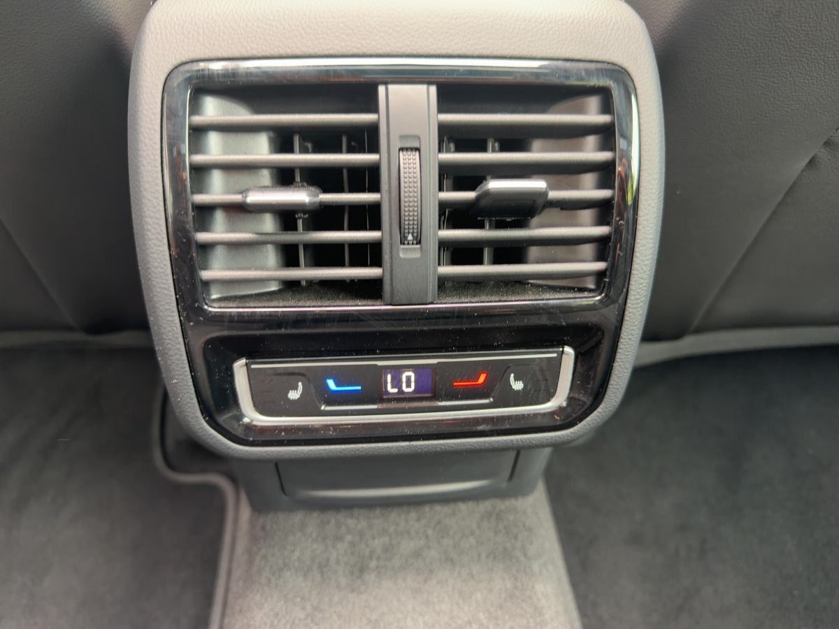 Volkswagen Passat Variant - Bild 19