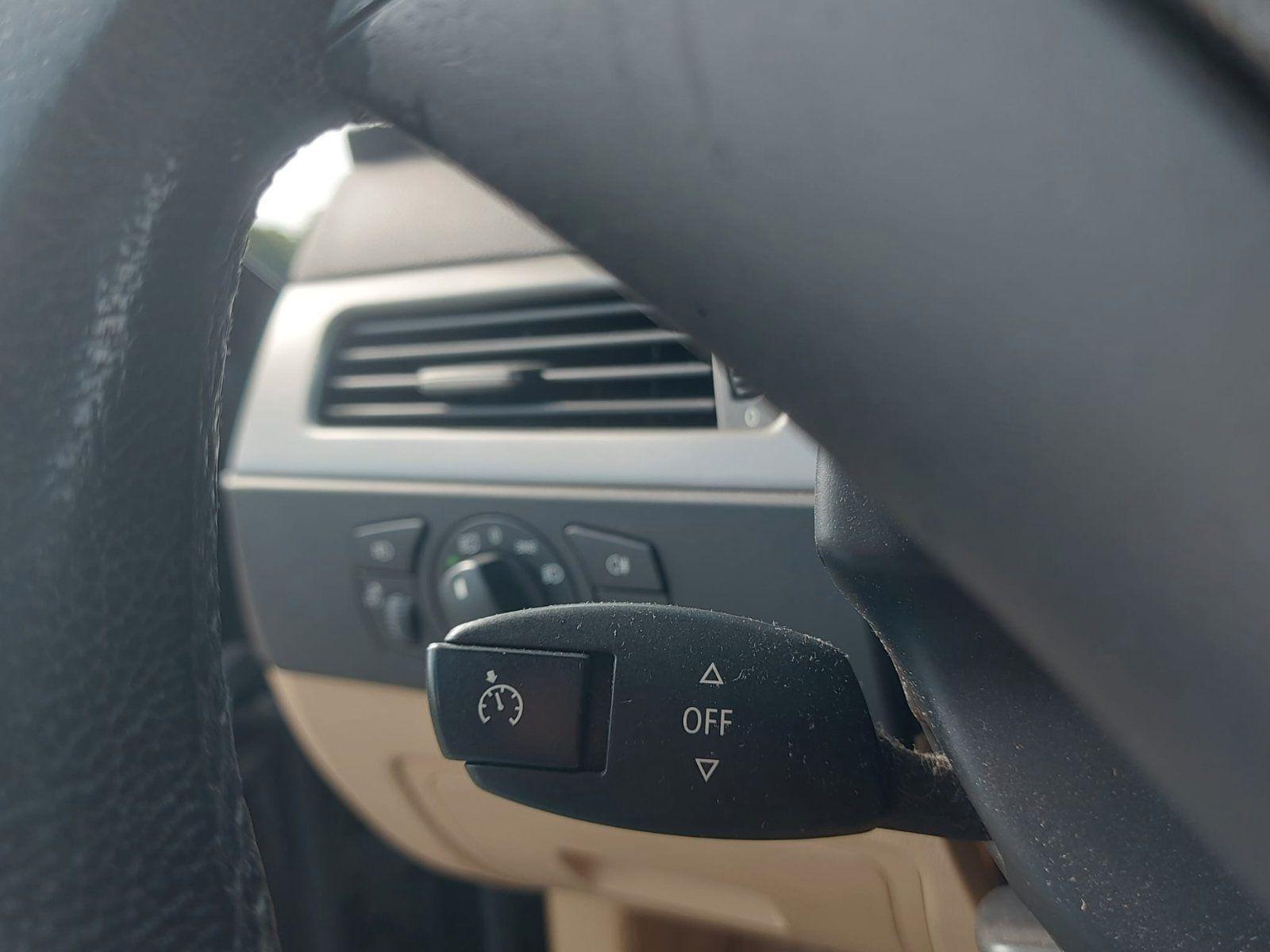 BMW 523 2006 — photo 10