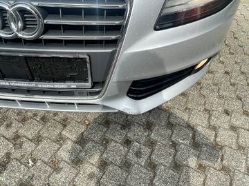 Bild 3 Audi A4 2.0 TFSI 155kW quattro Attraction nur Export