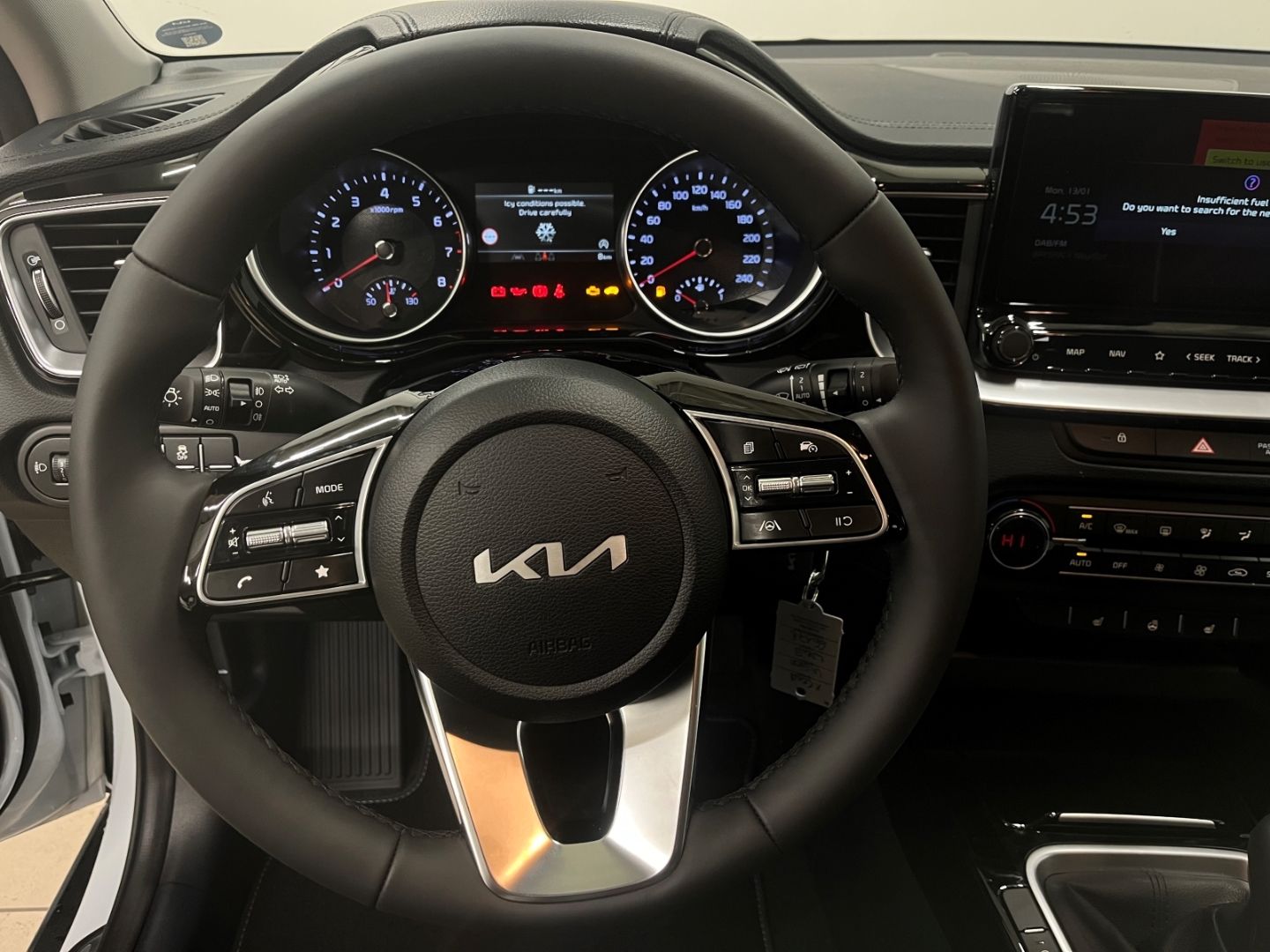 Fahrzeugabbildung Kia XCeed Vision, Teilleder, Navi, SHZ, Lane Assist