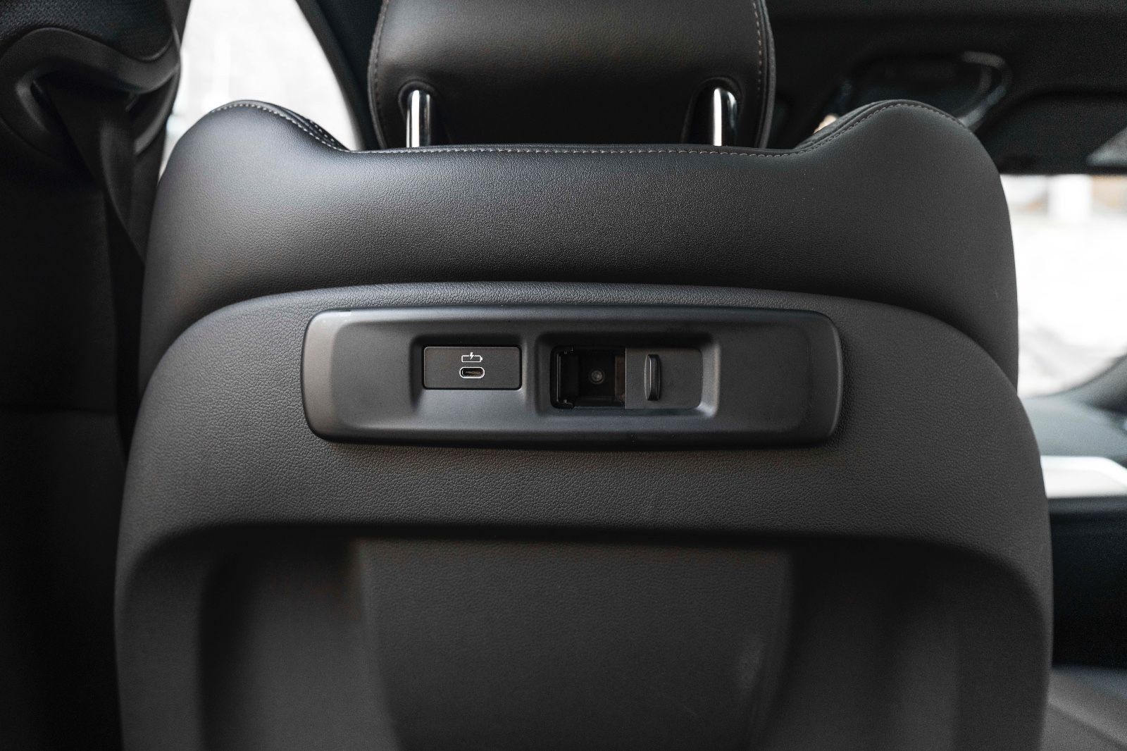 Fahrzeugabbildung BMW X6 xDrive 30 d M Sport LED AHK CARPLAY H&K HUD