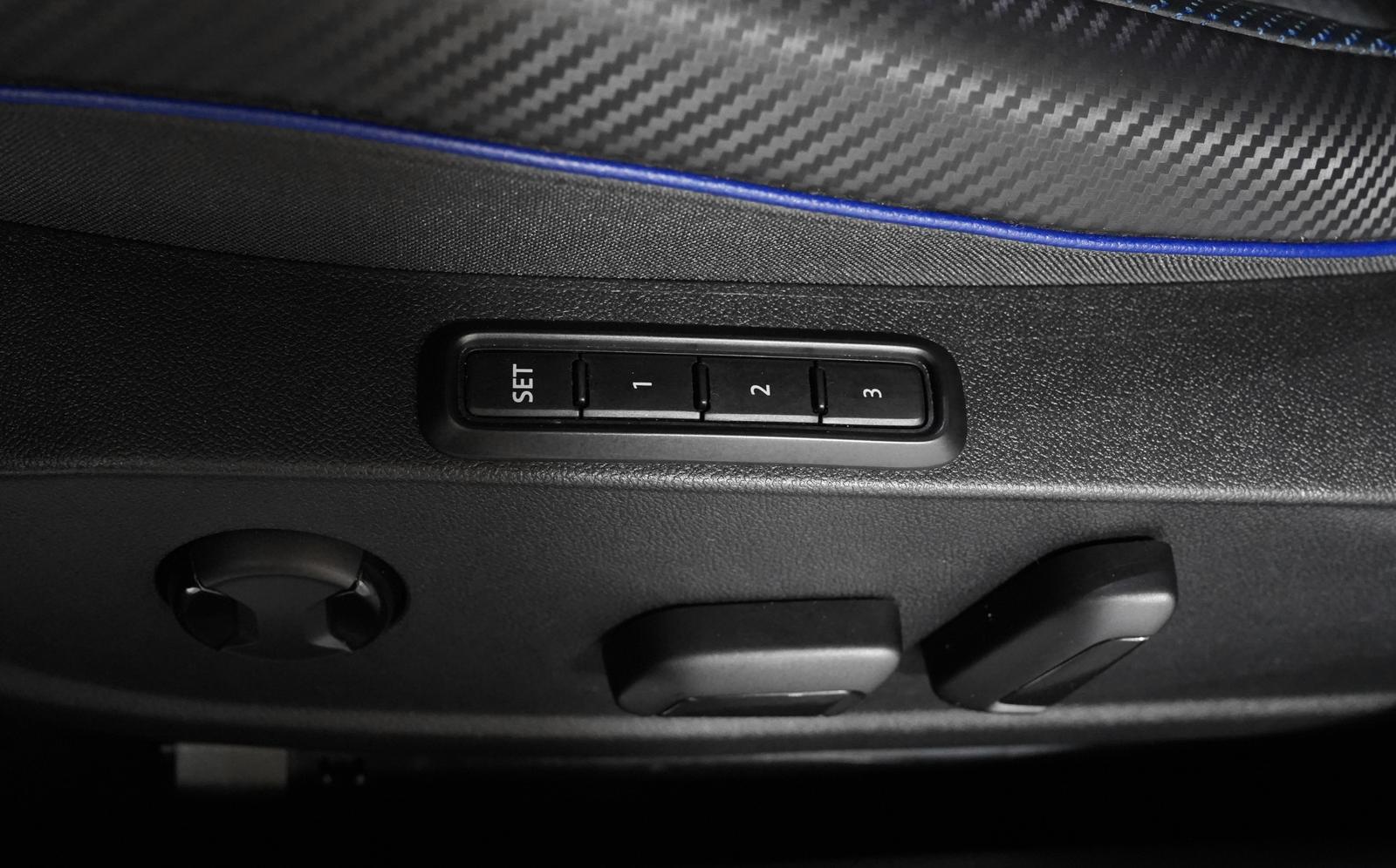 Volkswagen Golf VIII R 4M*PERFORMANCE*HK*R.KAM*LEDER*NAVI, миниатюра 28