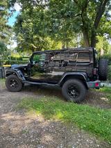 Jeep Wrangler 3.6l V6 Unlimited Sahara Automatik ... - Jeep Wrangler mit Benzin-Antrieb: Geländewagen, Automatik