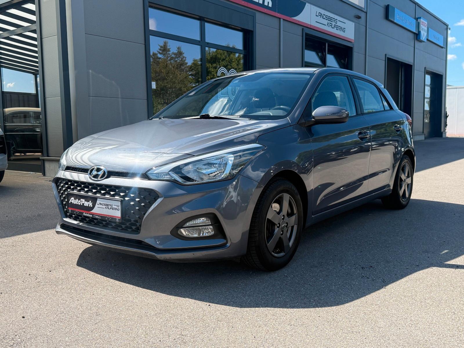 Hyundai i20 ACTIVE 1.0 TREND PDC KAMERA SHZ FUNKTIONSPKT