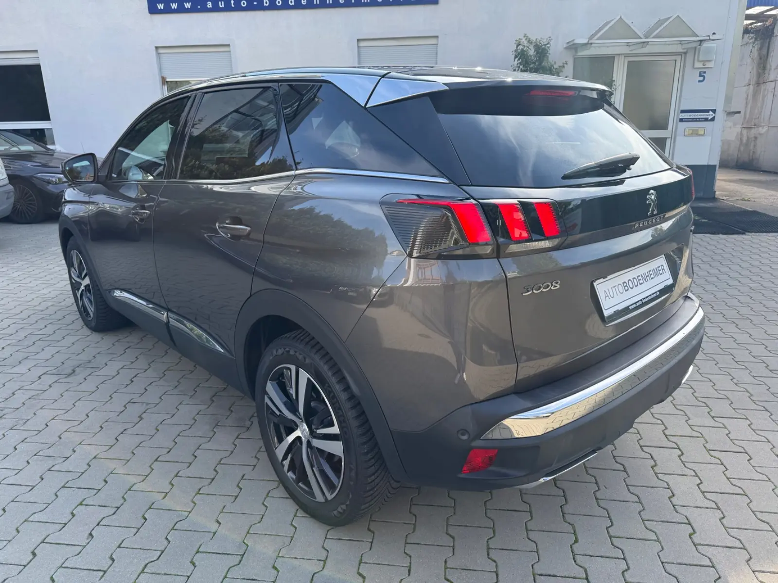 Peugeot 3008 1.5 BlueHDi Allure/GT-Line/DAB/Navi/360°/LM