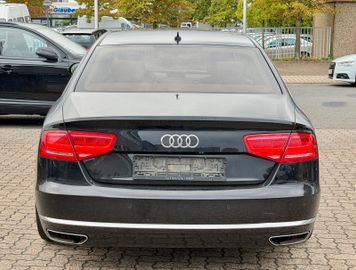 Audi A8 - 5