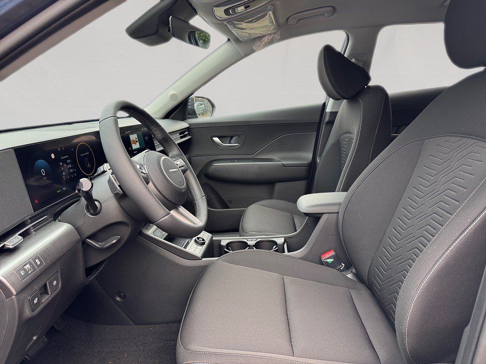 Fahrzeugabbildung Hyundai KONA Elektro 49kWh Trend Assistenz-Paket, el. He