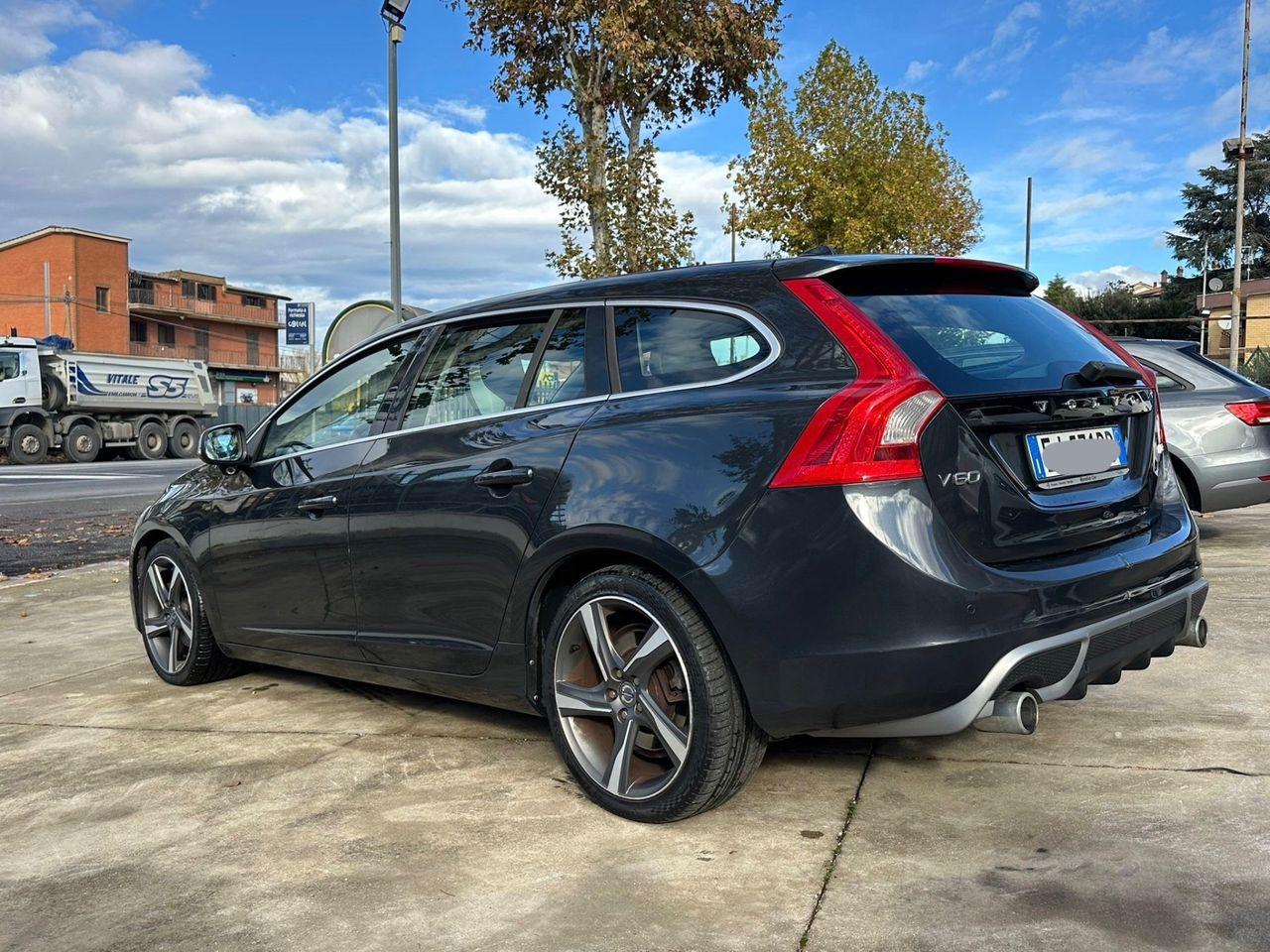Volvo V60 2011 — photo 8