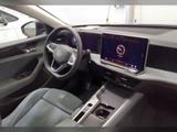 Volkswagen Passat Business 1.5 eTSI DSG Navi AHK 360°Kamera - Volkswagen Passat Jahreswagen
