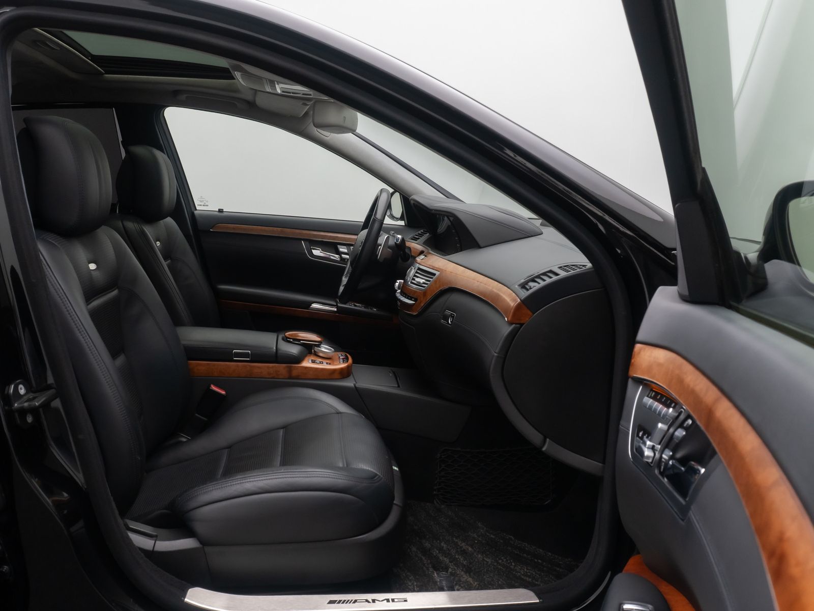 Fahrzeugabbildung Mercedes-Benz S 65 AMG Long Massage BiXenon Kamera GSD 20"Voll