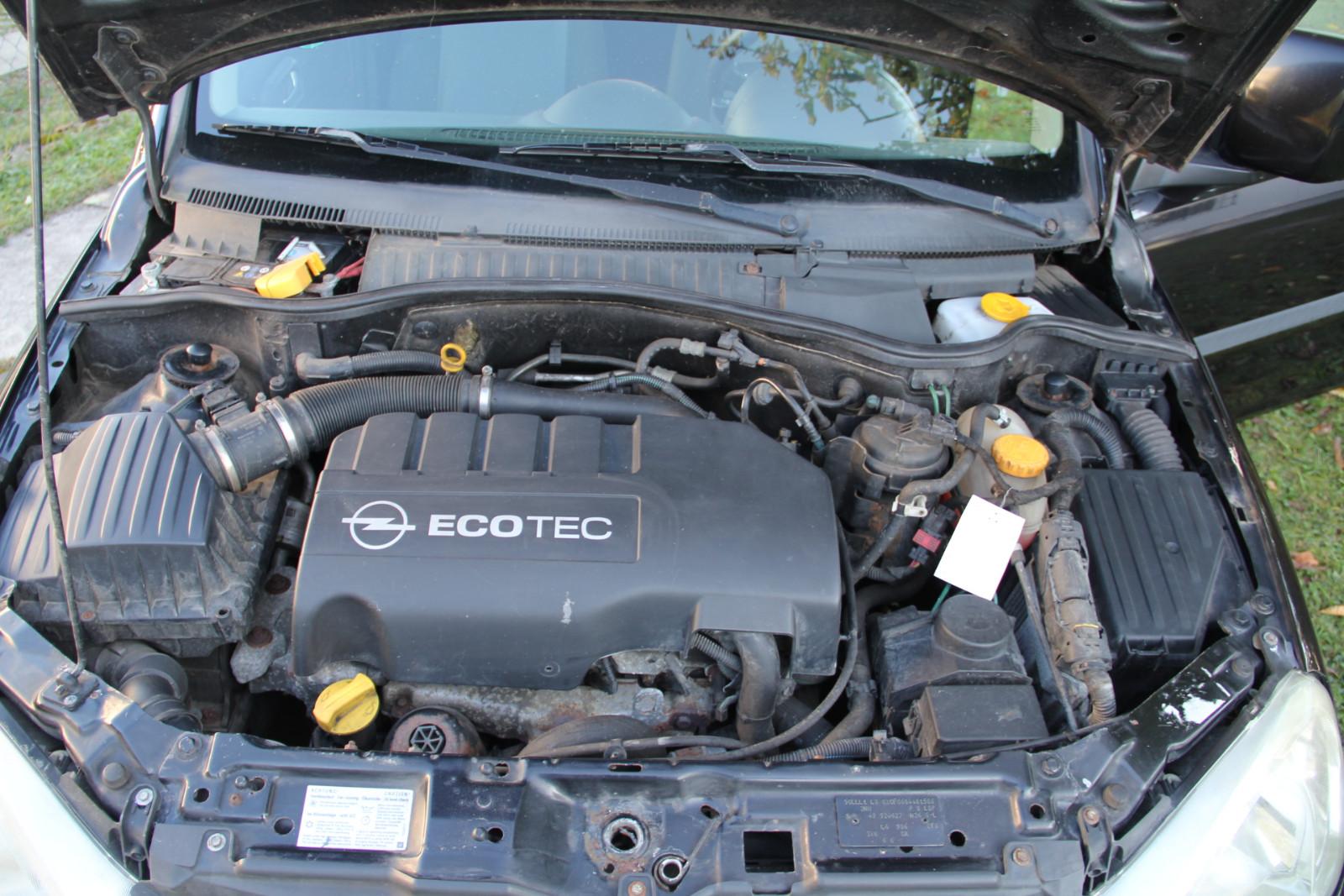 Opel Combo 2009 — photo 21