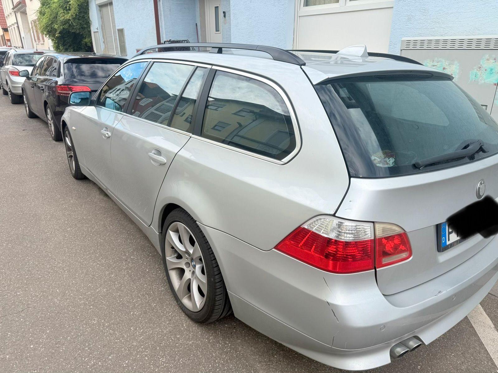 BMW 530 2005 — interior