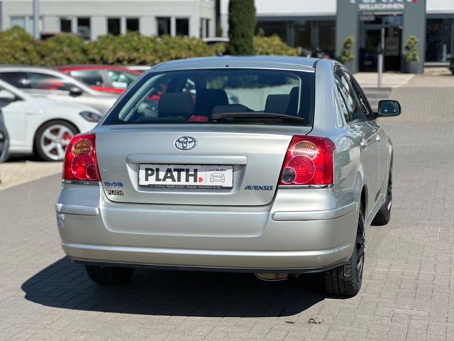 Toyota Avensis  1.8 Sol Liftback