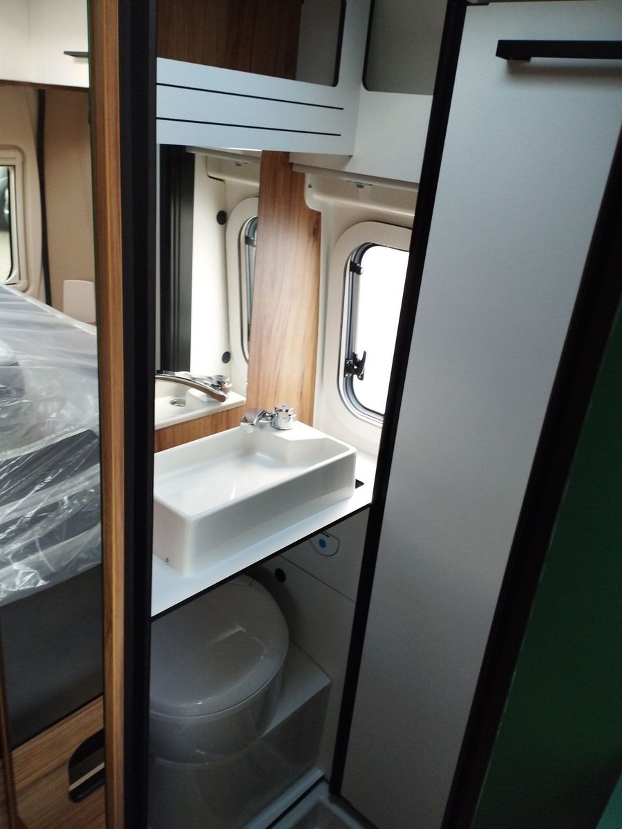 Fahrzeugabbildung Karmann Dexter DE 580 140 PS und Concept Paket