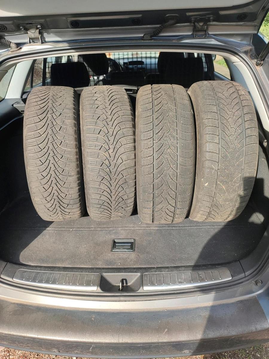 Toyota Avensis 2004 — photo 11