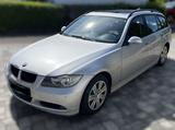 BMW 320i Touring Panoramadach - BMW 320 aus 2008: Kombi, 320i