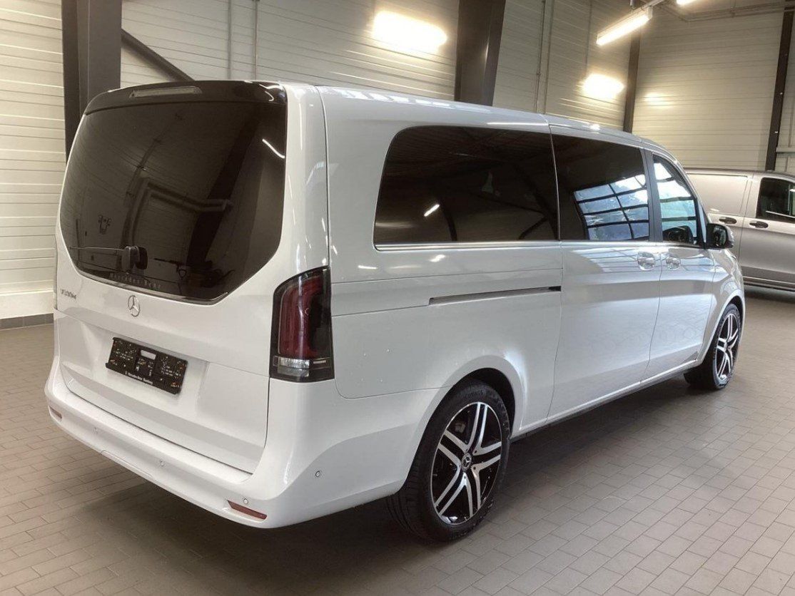 Fahrzeugabbildung Mercedes-Benz V 300 d XL Avantgarde AIRMATIC 8-Sitz AHK DISTRO