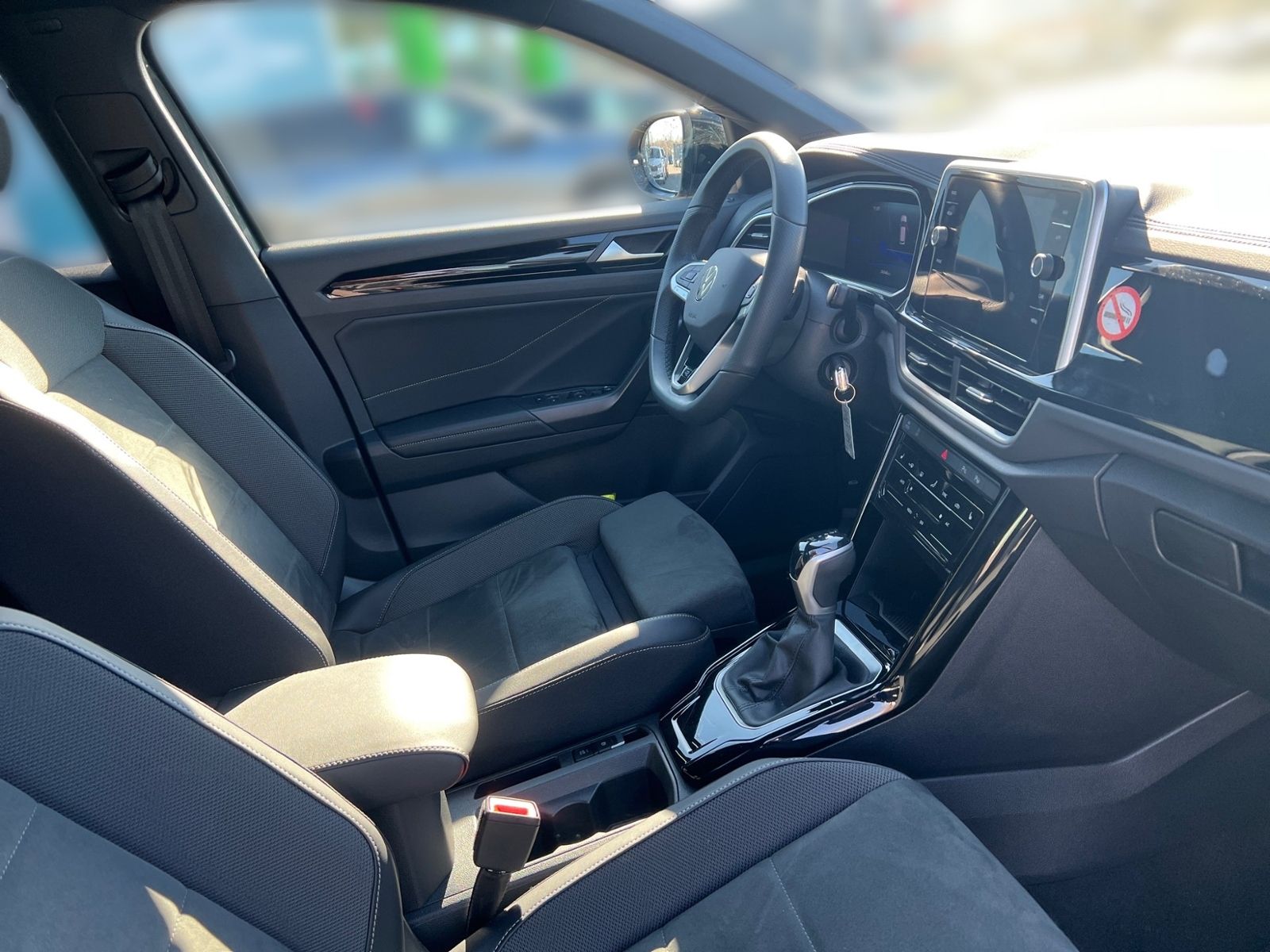 Volkswagen T-Roc - Bild 8
