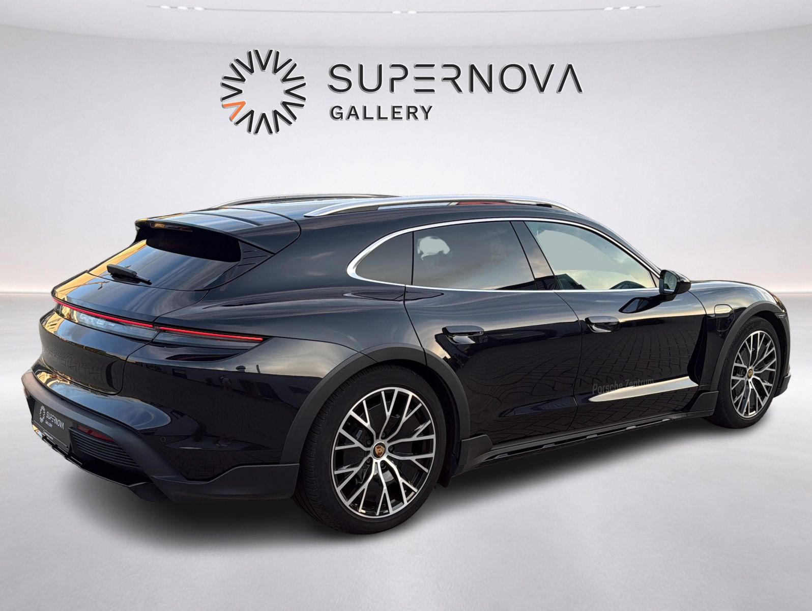 Porsche Taycan 4 Cross Turismo foto 4