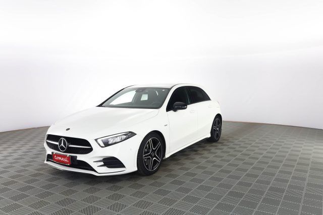 Mercedes-Benz MERCEDES-BENZ A 180 A 180 d Automatic Premium