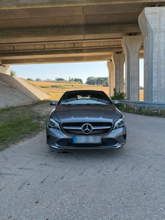 Image of Mercedes-Benz CLA 180 Shooting Brake