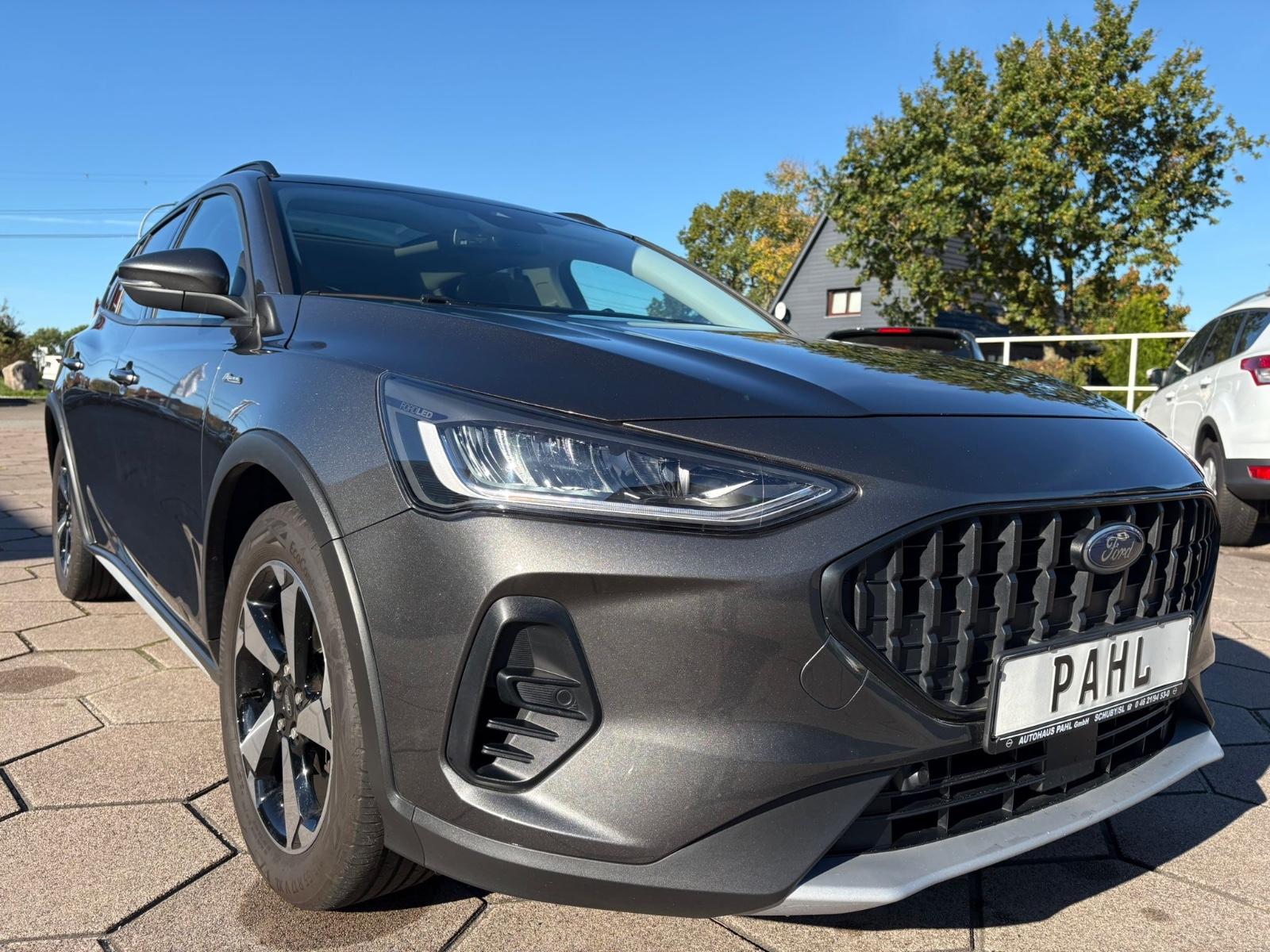 Ford Focus Turnier Active X 1.0 Eco NAVI PANO LED B&O