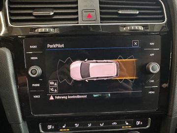 MYAUTOCENTER – Gebraucht- und Jahreswagen mit Werkstattservice in Pfaffenhofen Volkswagen Golf VII Variant Highline BMTStart-Stopp*Klima*