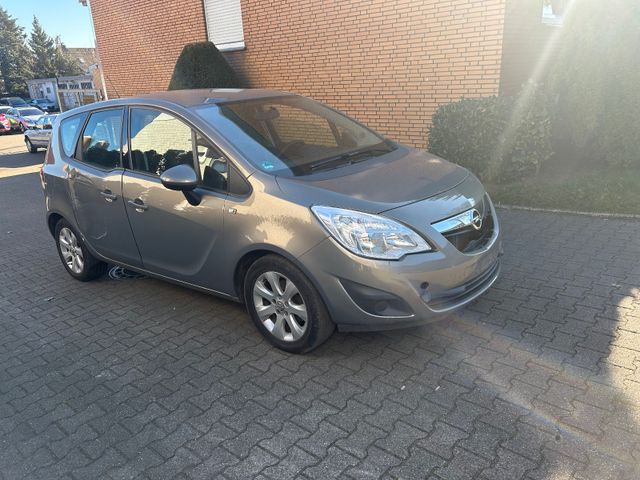 Opel Meriva B Edition