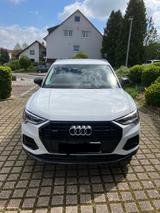 Audi Q3 40 TFSI quattro S tronic -