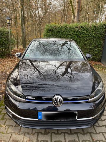 Volkswagen VW Golf 7 VII 2018 mit Extras ++WIE NEU++N...