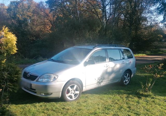 Toyota Toyoto Corolla Kombi 1,4 VVTI neu TÜV