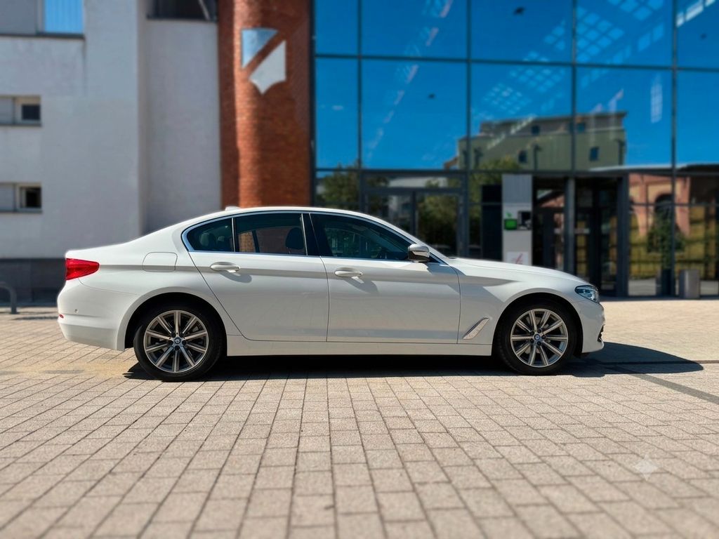 Image of BMW 520