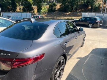 Alfa-Romeo Giulia - 3