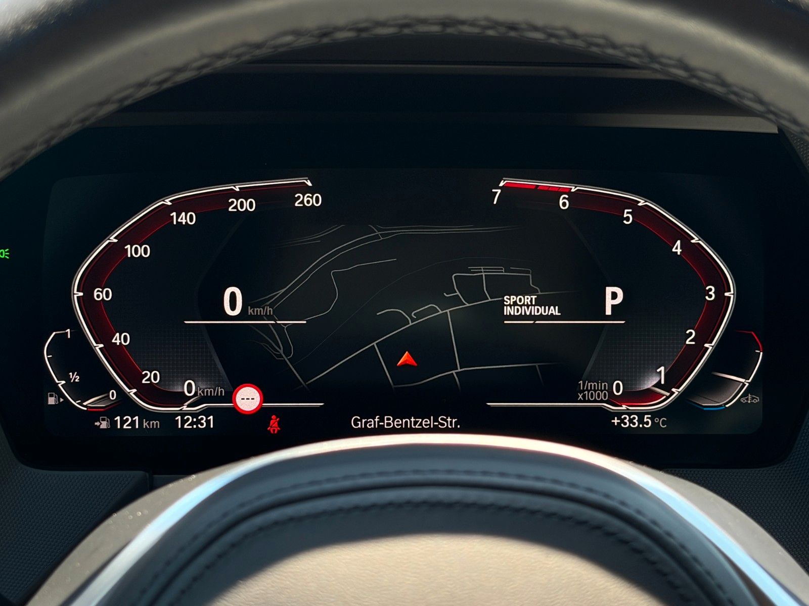 Fahrzeugabbildung BMW 218i Gran Coupe M Sport Shadow Pano HiFi KZG LHZ