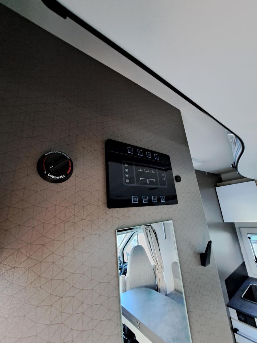 Autohaus Zimpel & Franke -  Challenger 337GA 8-Gang+Hubbett+Solar+Markise - Bild 16 Autohaus Zimpel & Franke -  Challenger 337GA 8-Gang+Hubbett+Solar+Markise - Bild 16