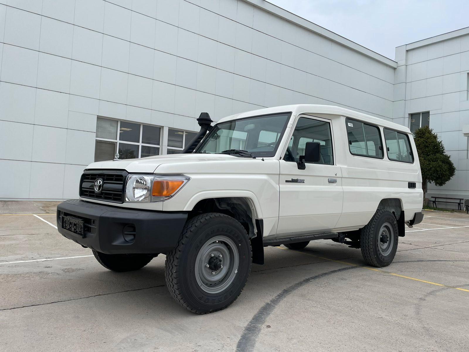 Toyota Land Cruiser - HZJ 78 IN STOCK