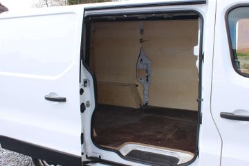Renault Trafic - 11